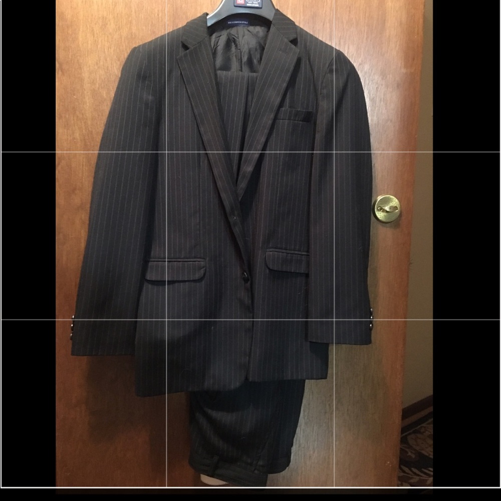 Chaps Suit Boys 18 regular pin striped